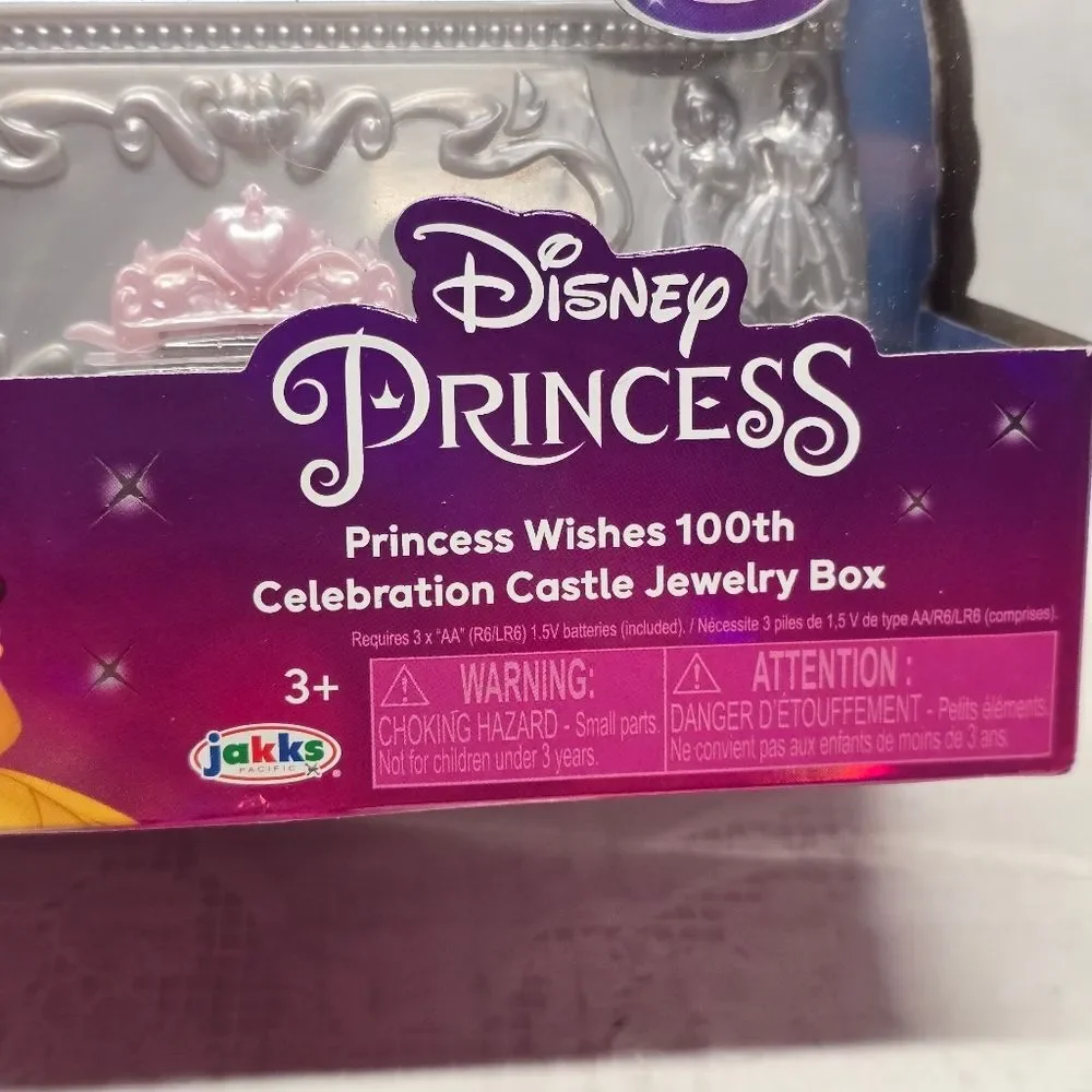 DISNEY Princess Wishes 100th Celebration Castle Jewelry Box Light Fireworks NEW